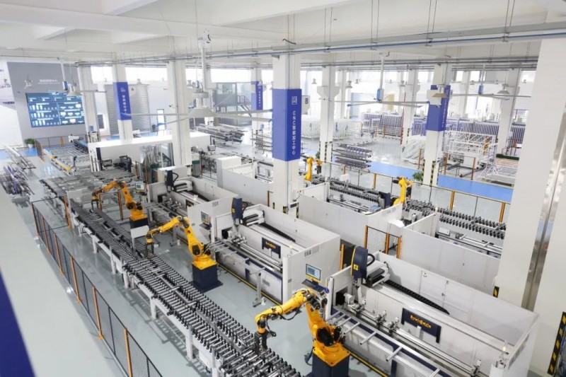 官宣!央視網(wǎng)《超級(jí)工廠》走進(jìn)皇派門窗探索門窗數(shù)智化奧秘